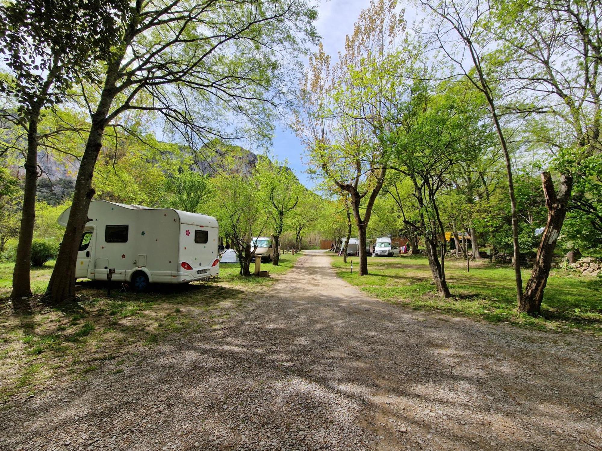 Camp Des Gorges - Camping Nature วัลลงปงต์ดาร์ก ภายนอก รูปภาพ